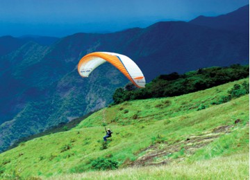 Athirappally Cherai Alleppey Varkala Kovalam Kanyakumari - Kerala Packages